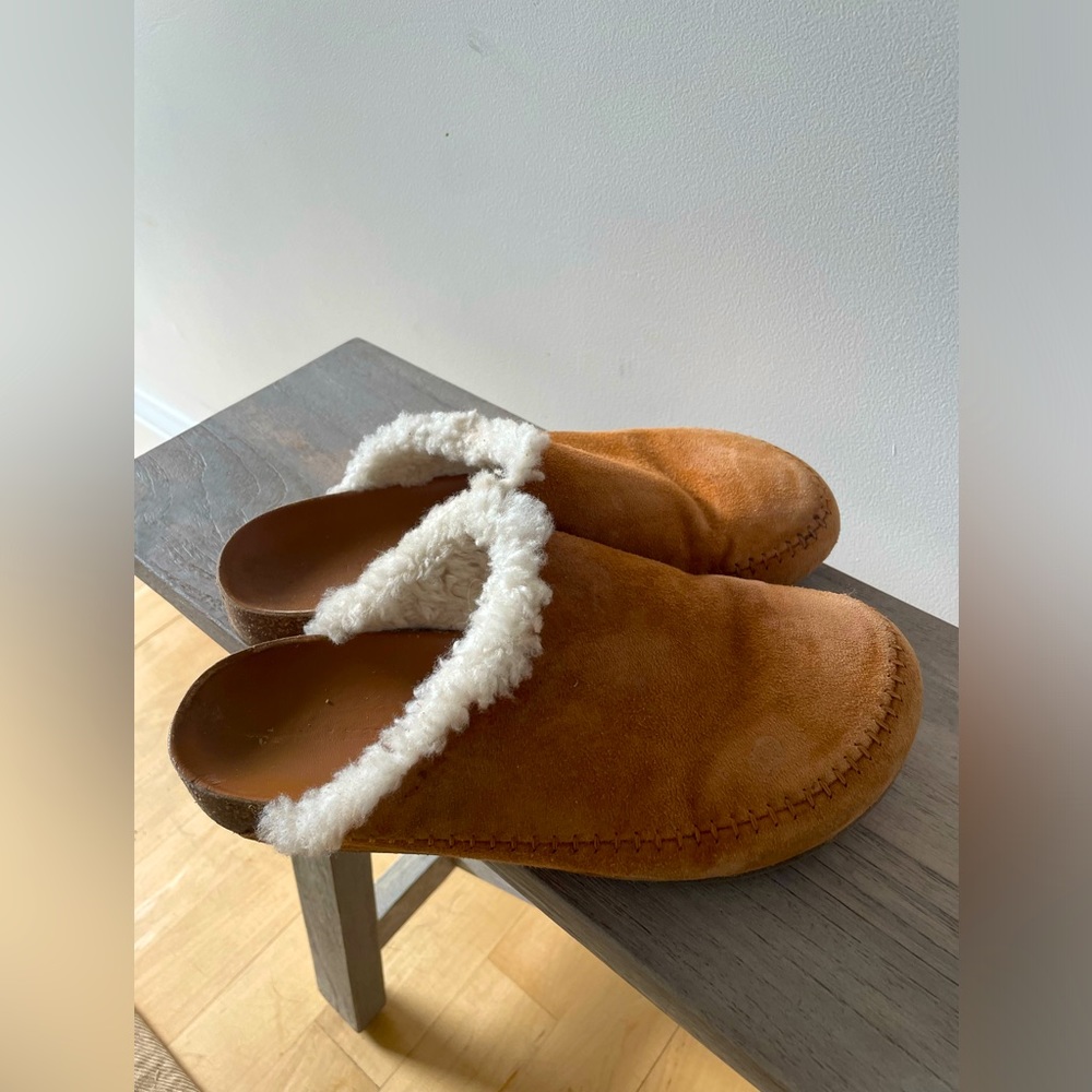 Jenni Kayne Shearling-Lined Suede Moc Clogs Size 40